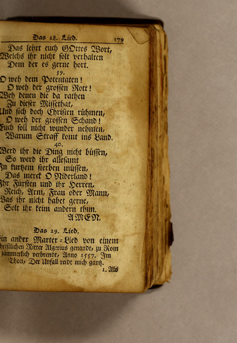 Ausbund, das ist: etliche schöne christliche lieder, wie sie in dem Gefängnüs zu Bassau in dem Schloss on den Schweitzer-Brüdern, und von andern rechtgläubigen Christen hin und her gedichtet worden page 181