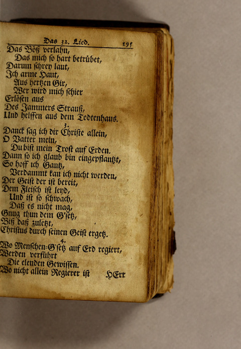 Ausbund, das ist: etliche schöne christliche lieder, wie sie in dem Gefängnüs zu Bassau in dem Schloss on den Schweitzer-Brüdern, und von andern rechtgläubigen Christen hin und her gedichtet worden page 197