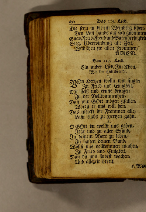 Ausbund, das ist: etliche schöne christliche lieder, wie sie in dem Gefängnüs zu Bassau in dem Schloss on den Schweitzer-Brüdern, und von andern rechtgläubigen Christen hin und her gedichtet worden page 694